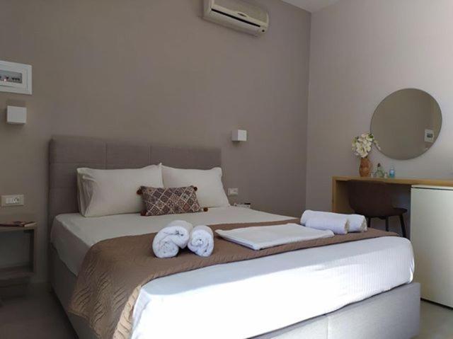 Galini Apartment'S-Suites Skaloti Екстериор снимка