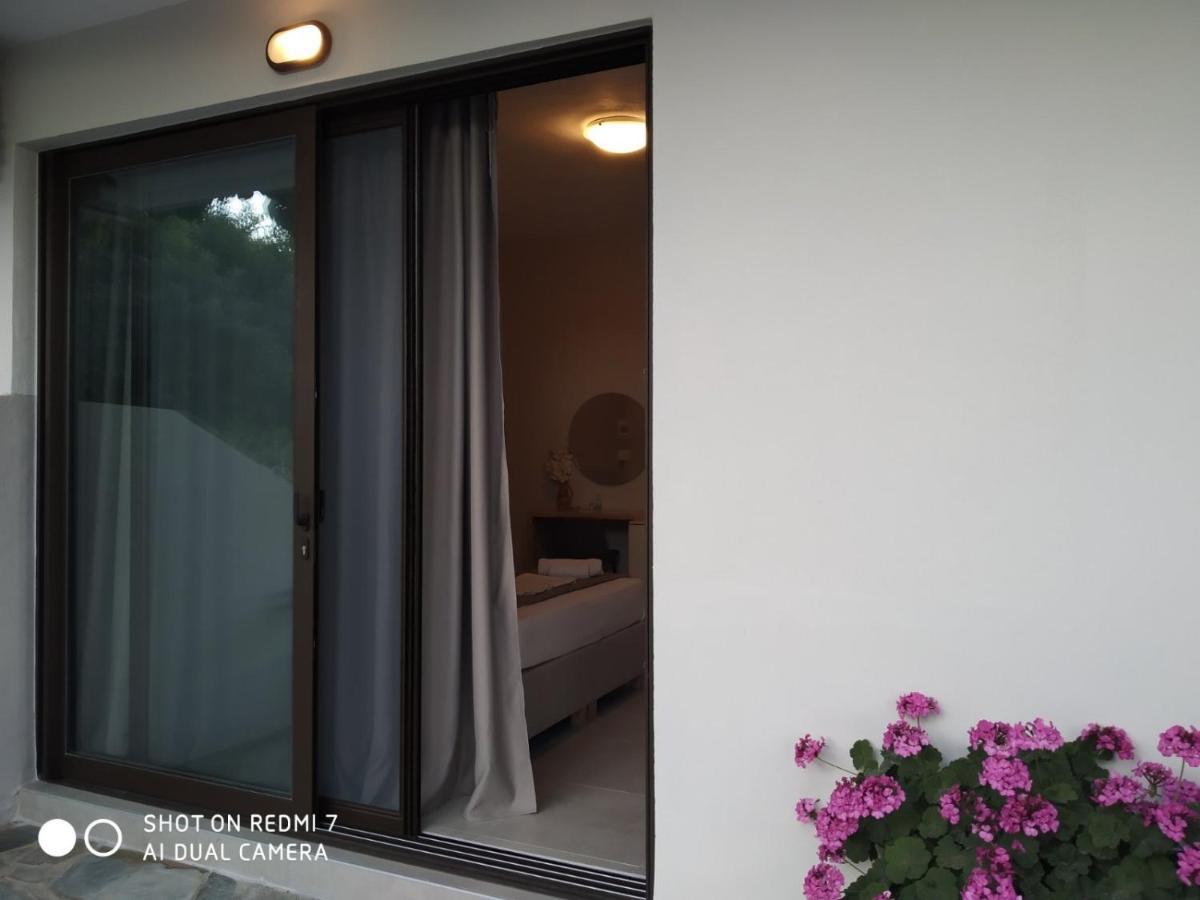 Galini Apartment'S-Suites Skaloti Екстериор снимка