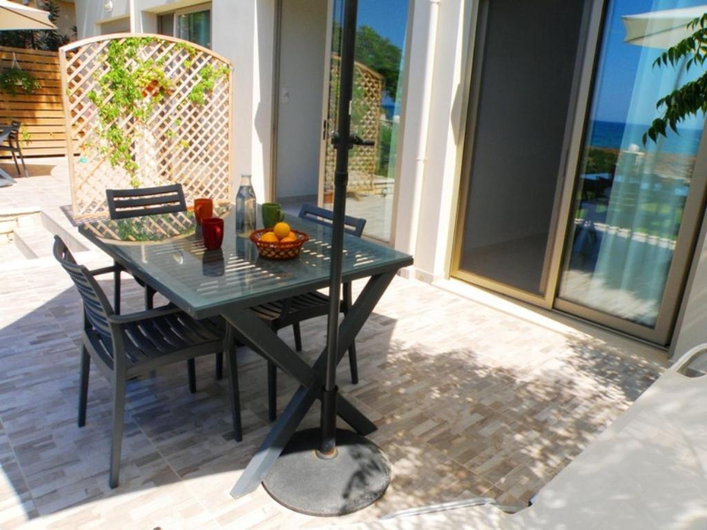 Galini Apartment'S-Suites Skaloti Екстериор снимка