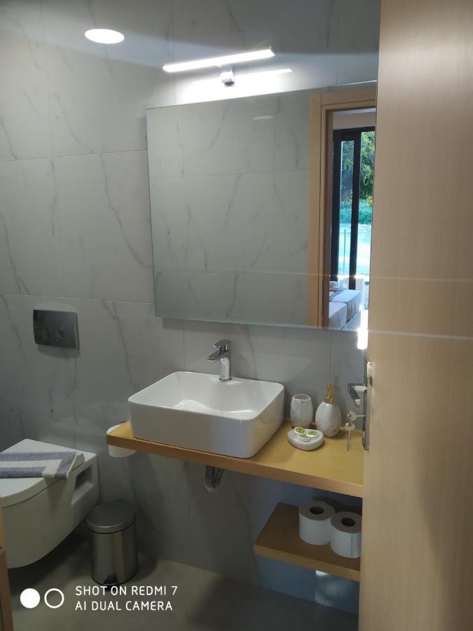 Galini Apartment'S-Suites Skaloti Екстериор снимка