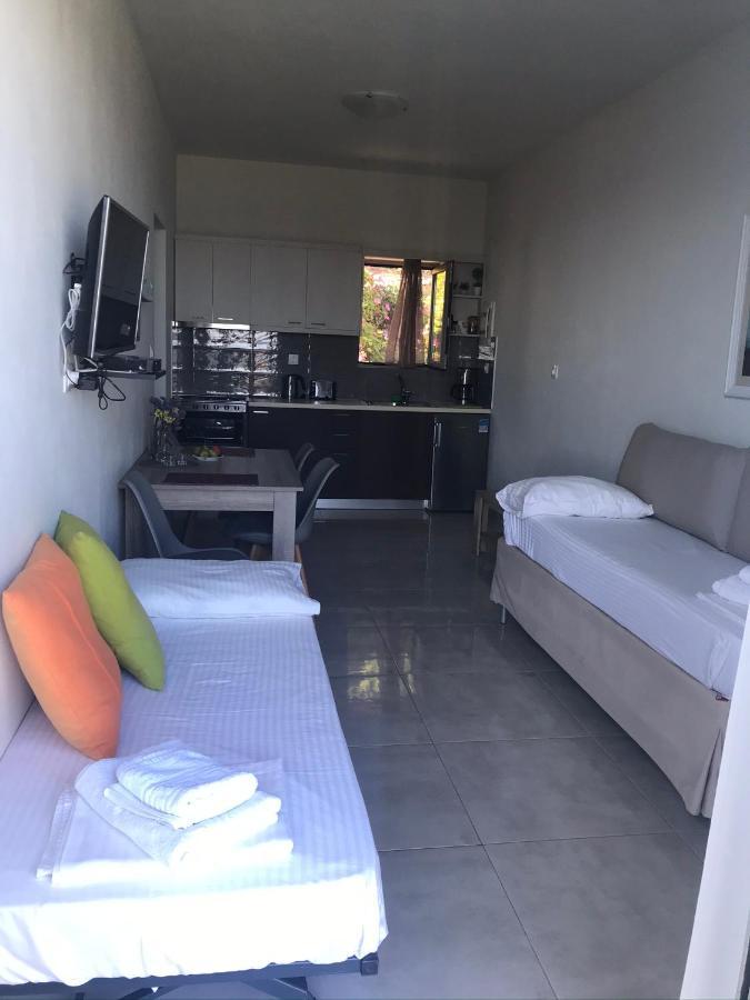Galini Apartment'S-Suites Skaloti Екстериор снимка
